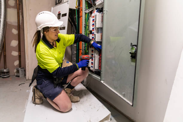 Best Affordable Electrician  in Lockhart, TX